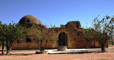 Misión de San Bernardo: Tesoro Histórico de Coahuila 800px-Misión_de_San_Bernardo,_Guerrero,_Coahuila_(22323729824)