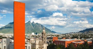El Faro del Comercio: El Gigante Naranja que Vigila el Corazón de Monterrey Faro-del-comercio-02