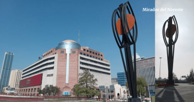 Monumento al Sol de Rufino Tamayo en la Macroplaza de Monterrey